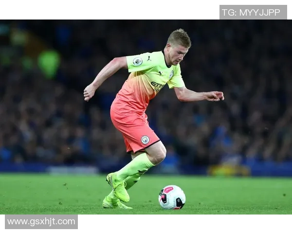 京多安的传奇之路:从德甲明星到英超巨星的成长历程与成就分析 京多安的传奇之路:从德甲明星到英超巨星的成长历程与成就分析