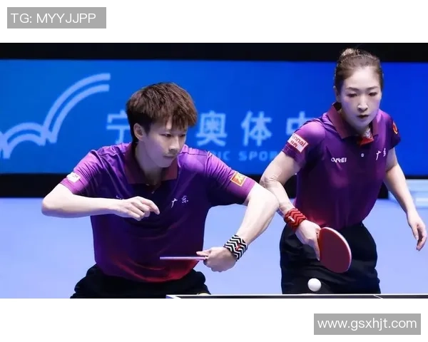 佐藤瞳与平野美宇巅峰对决乒乓球赛精彩瞬间回顾与分析 佐藤瞳与平野美宇巅峰对决乒乓球赛精彩瞬间回顾与分析