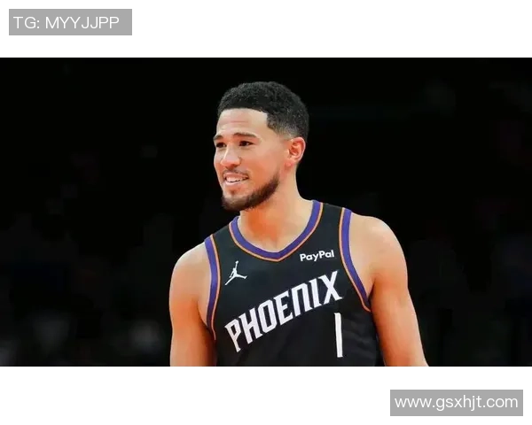 德文布克领衔太阳队崛起之路展现篮球天赋与领导力 德文布克领衔太阳队崛起之路展现篮球天赋与领导力